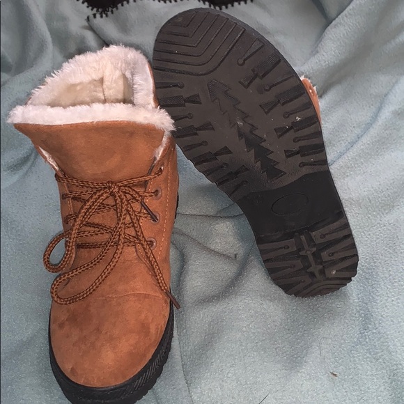 Boots - Picture 2 of 4